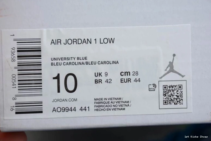 1st Kicks 1 Jordan UNC (W) Low AO9944-441 Air 0823